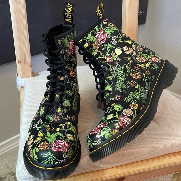 Dr Martens 1460 Floral Bloom Backhand Leather Lace Up Boots US L7 - Picture 4 of 17